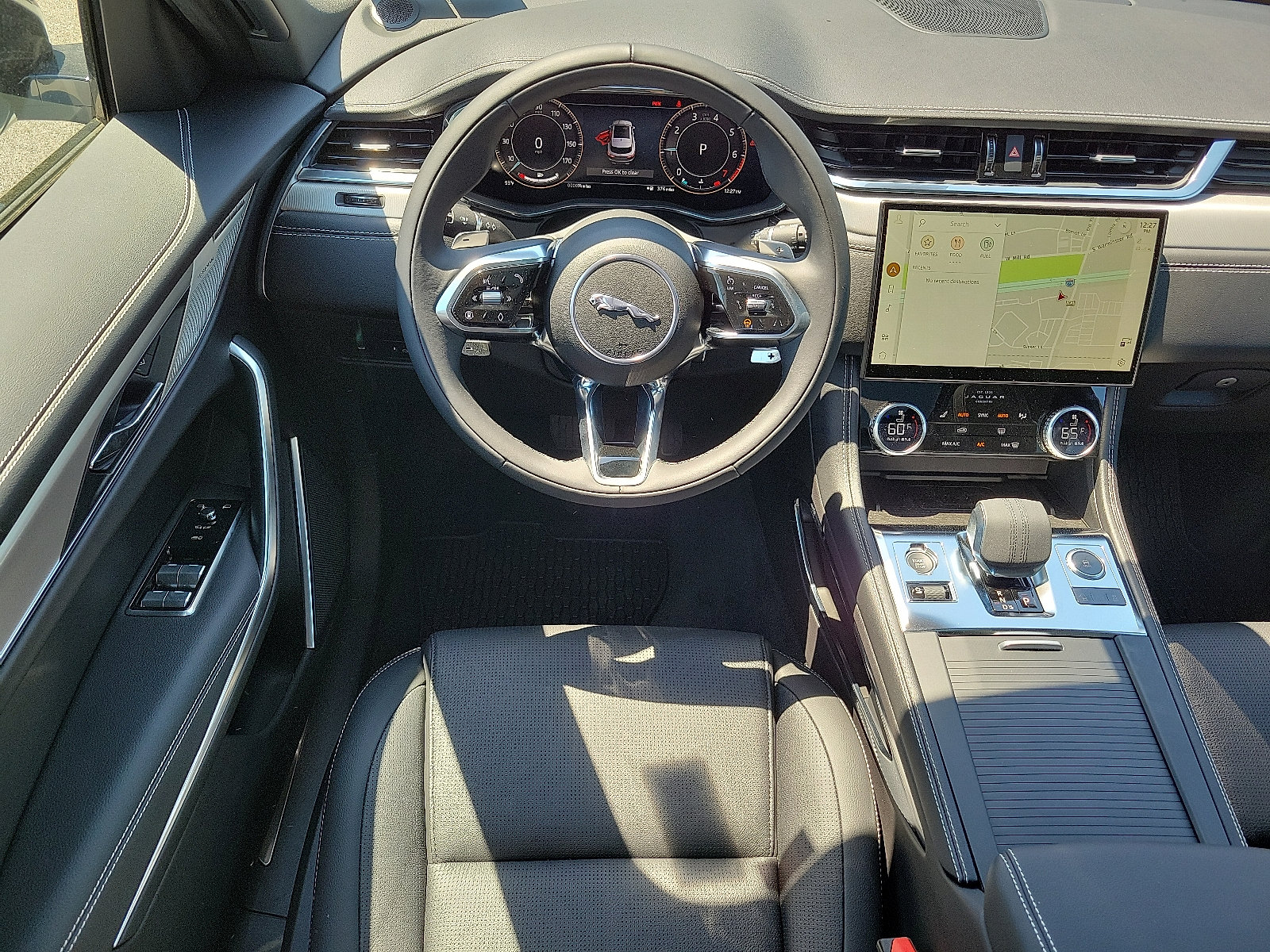 Used 2025 Jaguar F-PACE R-Dynamic S AWD/4WD image 4
