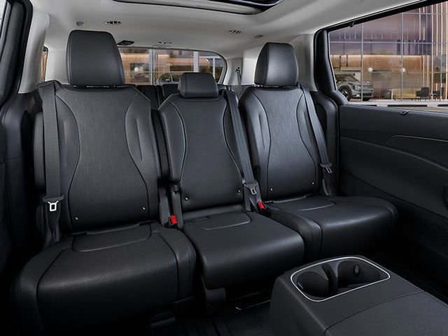 New 2026 Kia Carnival SX image 16