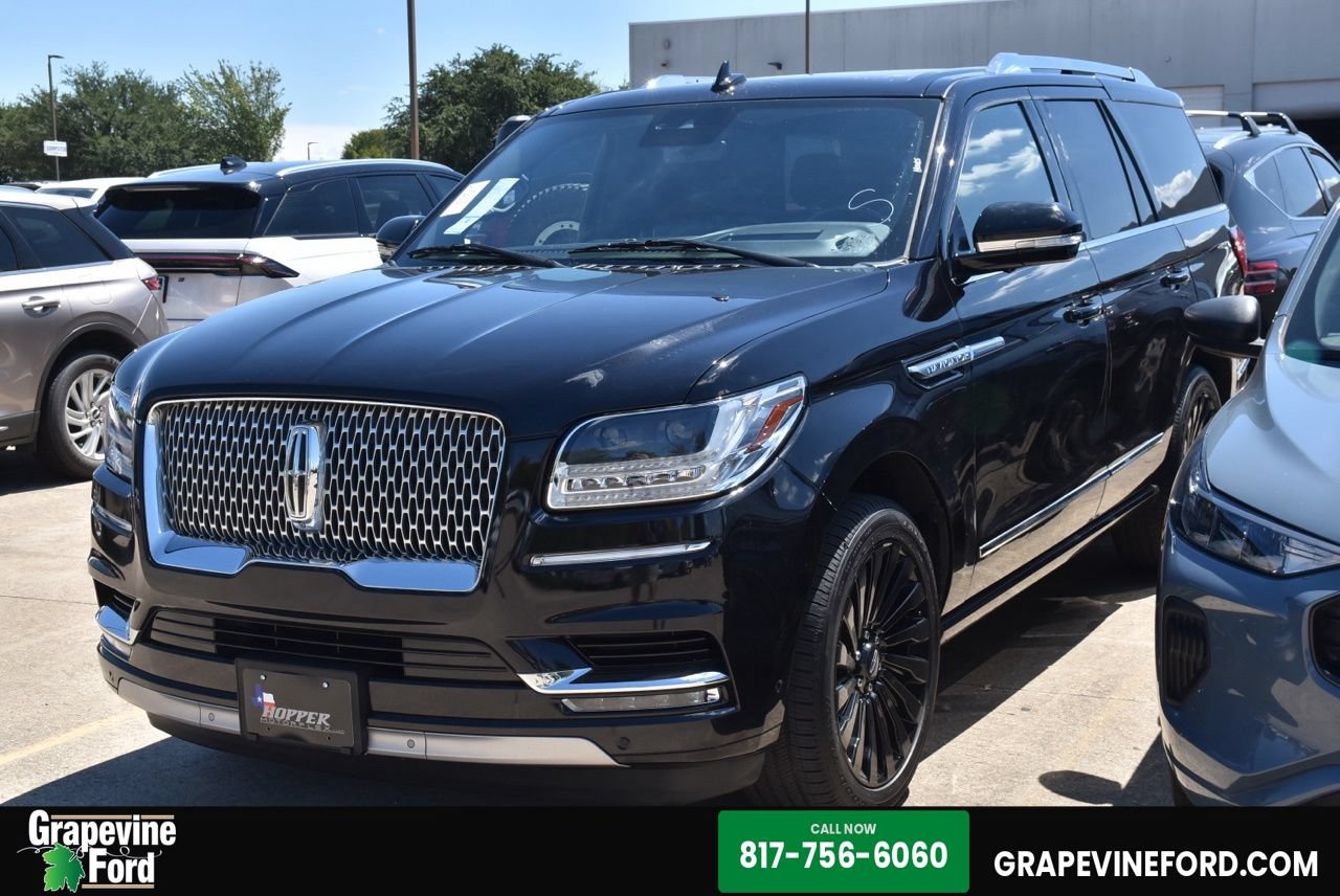 Used 2021 Lincoln Navigator Reserve w/ Luxury Package AWD/4WD image 1