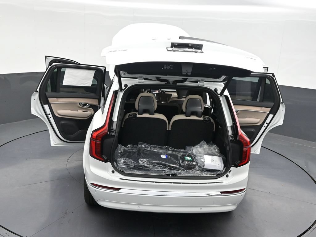 New 2026 Volvo XC90 T8 Plus w/ Protection Package Premier AWD/4WD image 33