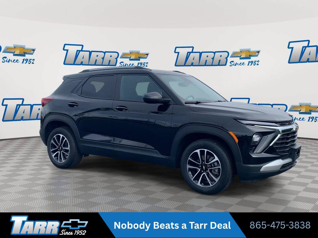 Used 2025 Chevrolet TrailBlazer LT AWD/4WD image 2