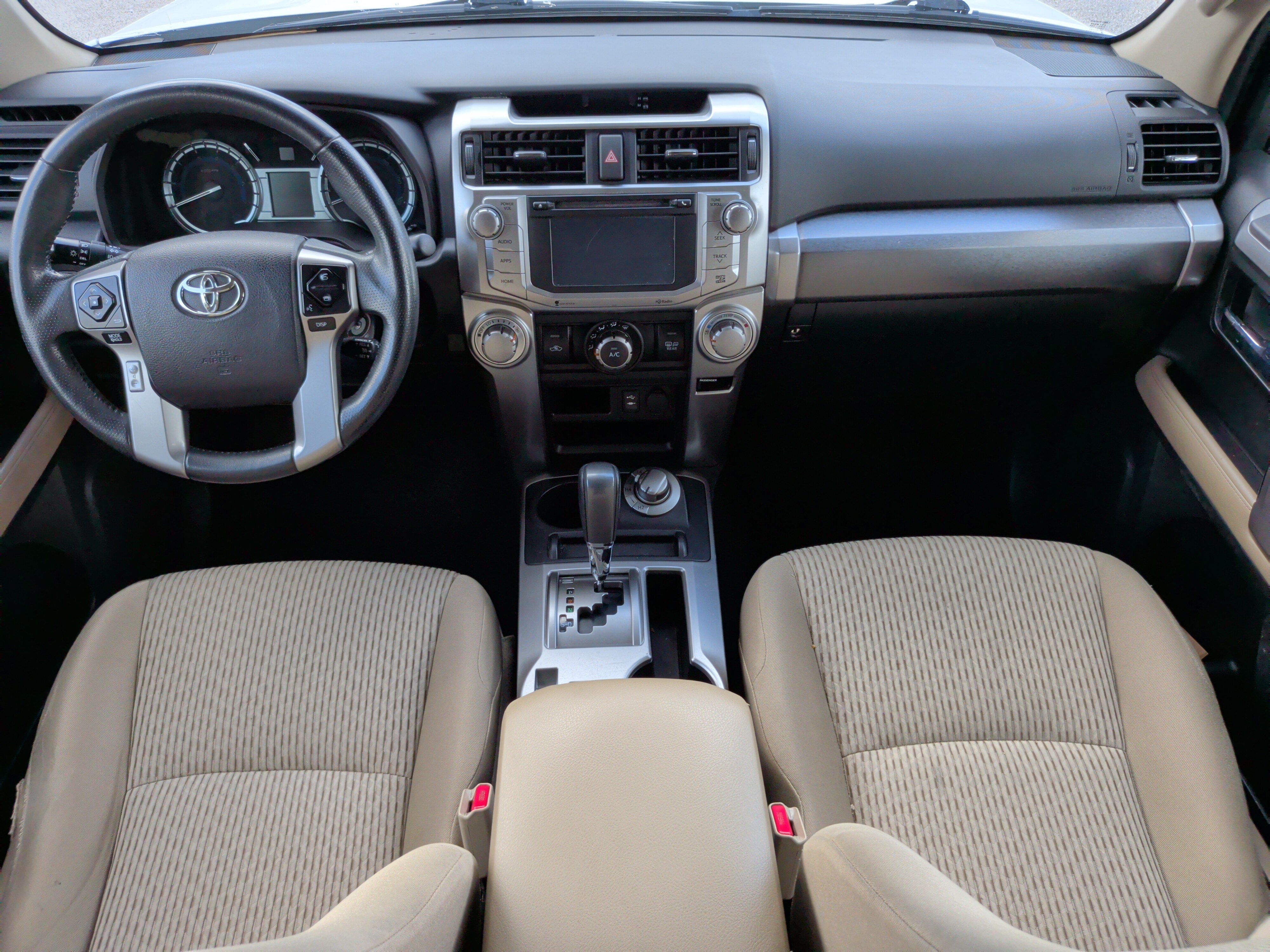 Used 2015 Toyota 4Runner SR5 AWD/4WD image 28