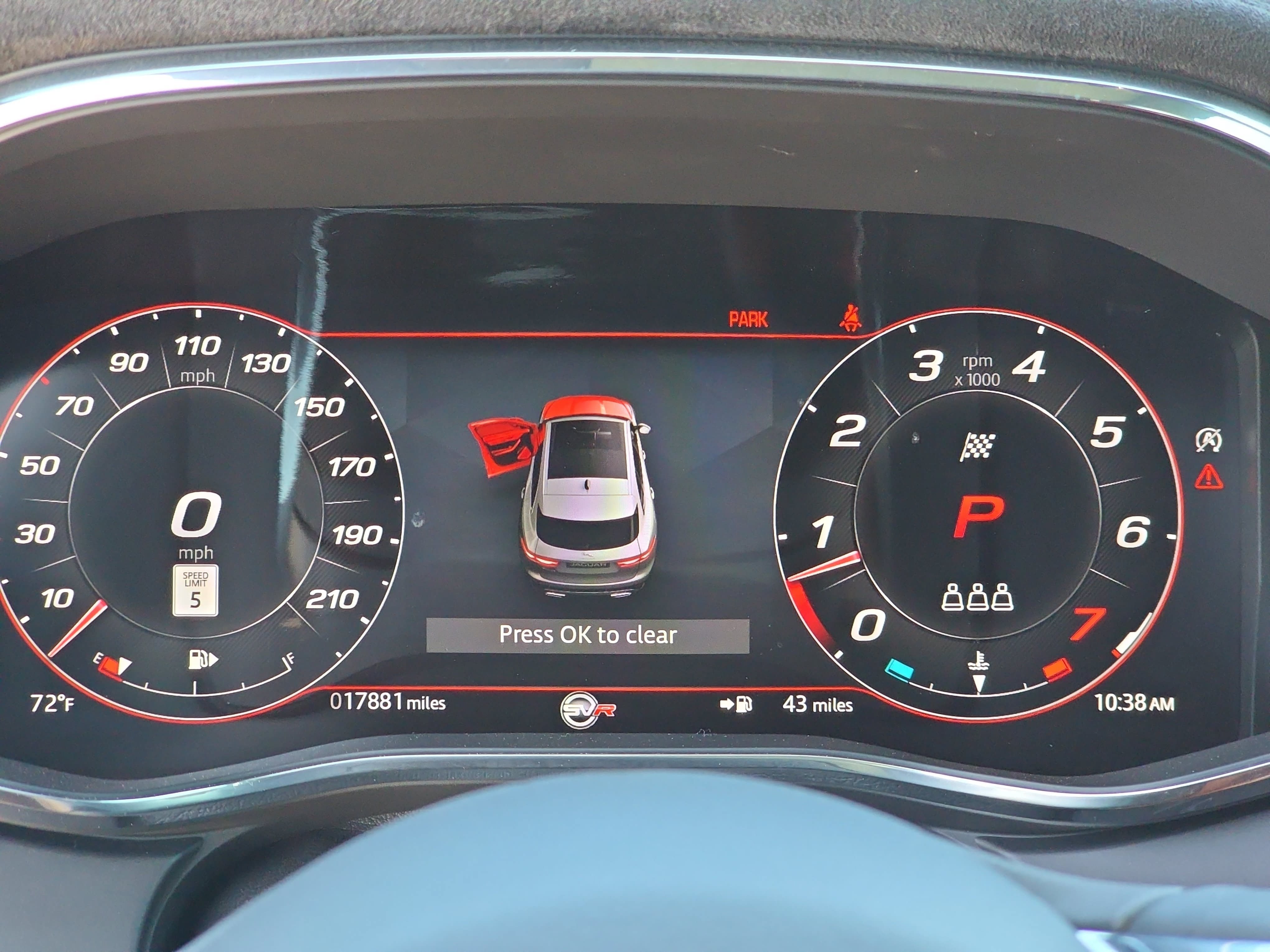 Used 2025 Jaguar F-PACE SVR 575 Edition AWD/4WD image 19