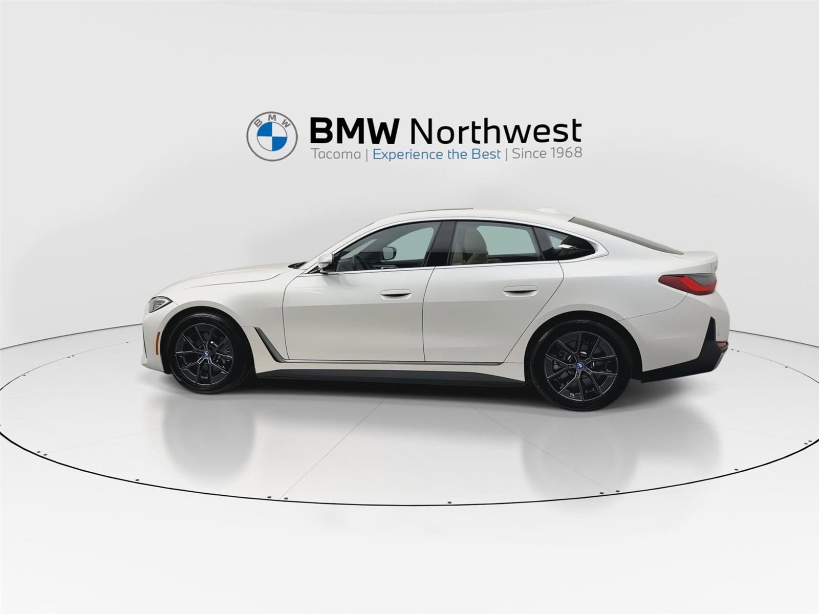 Certified 2023 BMW i4 eDrive40 RWD image 11