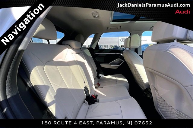 Used 2024 Audi Q3 2.0T Premium Plus image 19