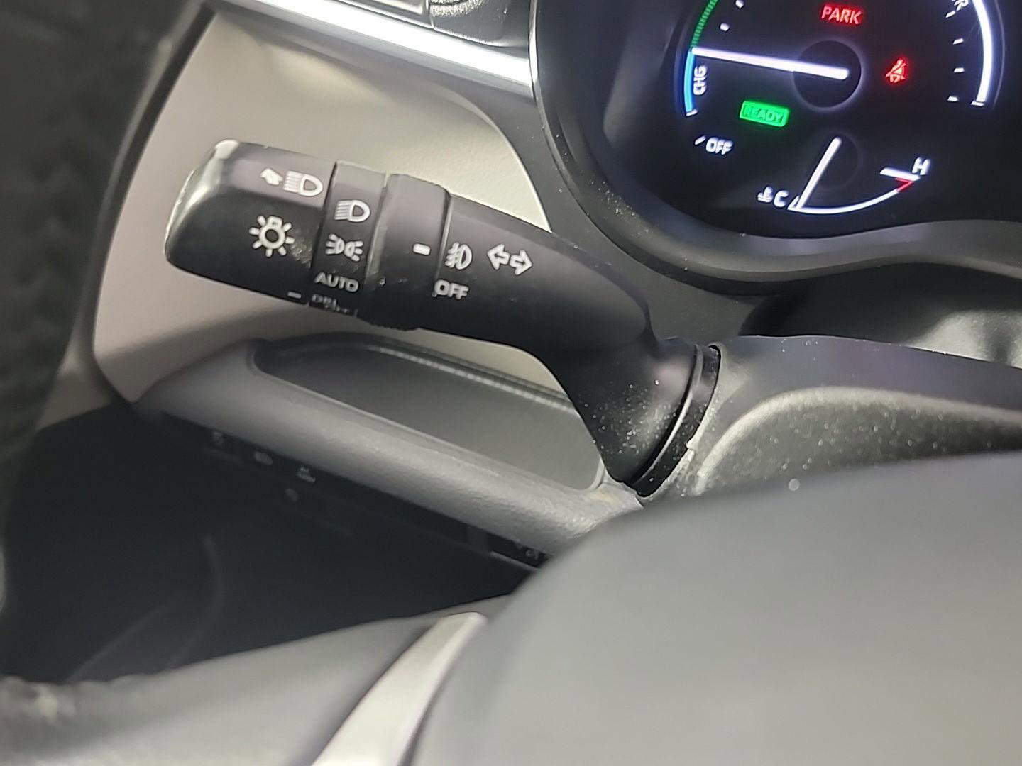 Used 2022 Toyota Sienna XLE w/ XLE Plus Package image 29