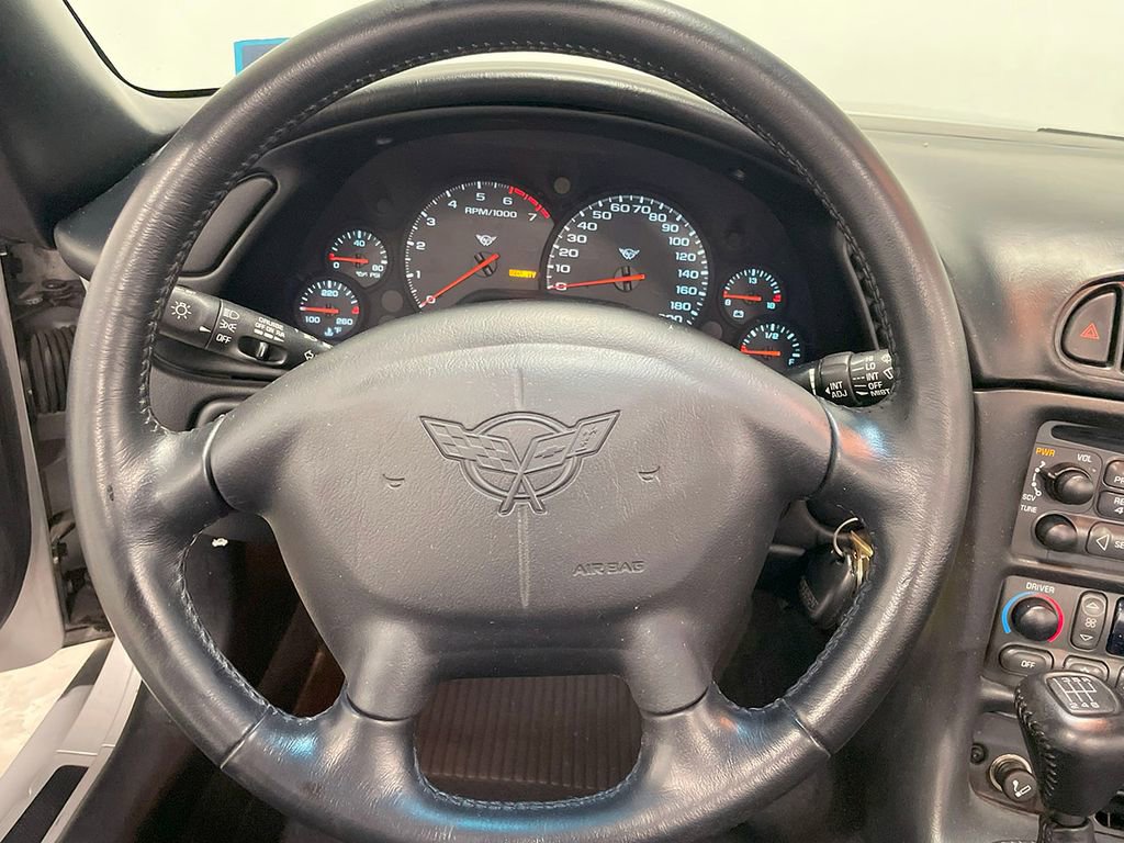 Used 2000 Chevrolet Corvette Convertible w/ Performance Handling Pkg image 63