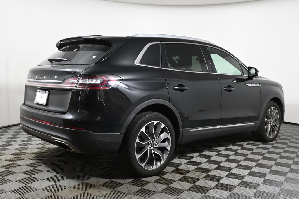 Used 2022 Lincoln Nautilus Reserve w/ Equipment Group 201A image 10