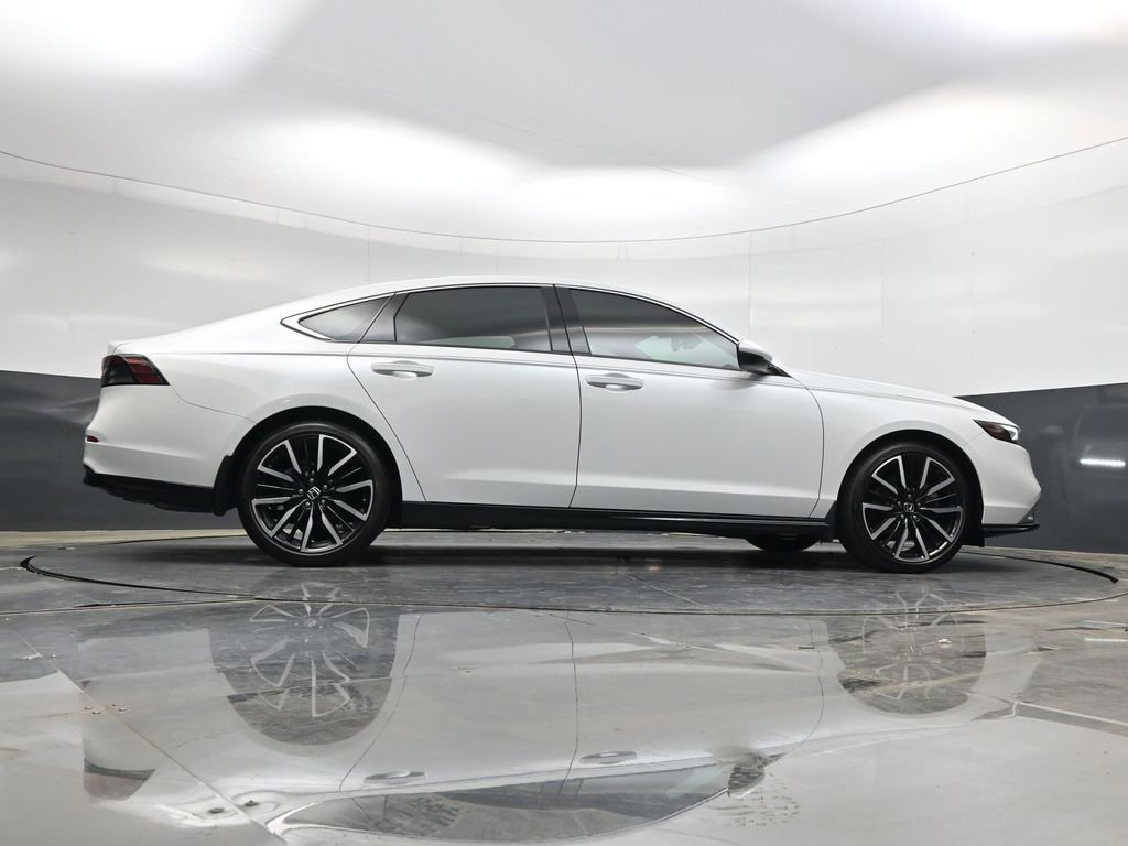 Used 2024 Honda Accord Touring image 32