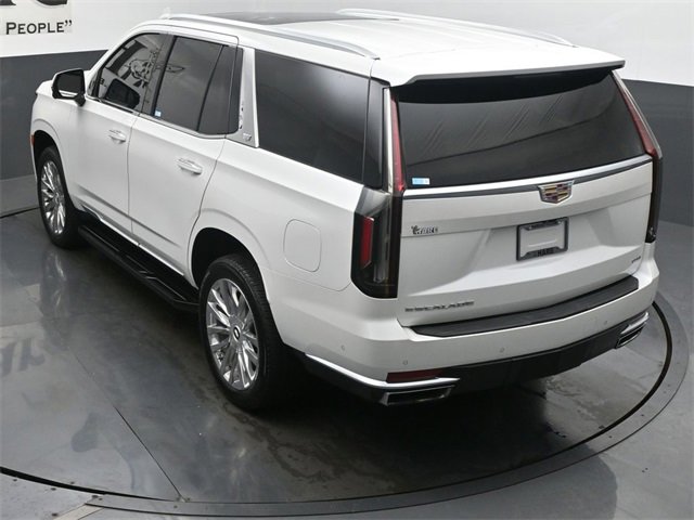 Used 2023 Cadillac Escalade Premium Luxury image 43