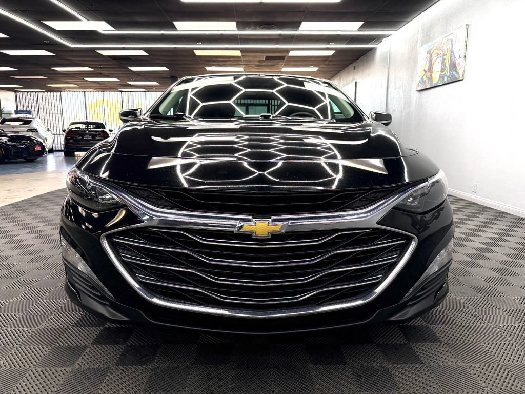 Used 2022 Chevrolet Malibu LT FWD image 4