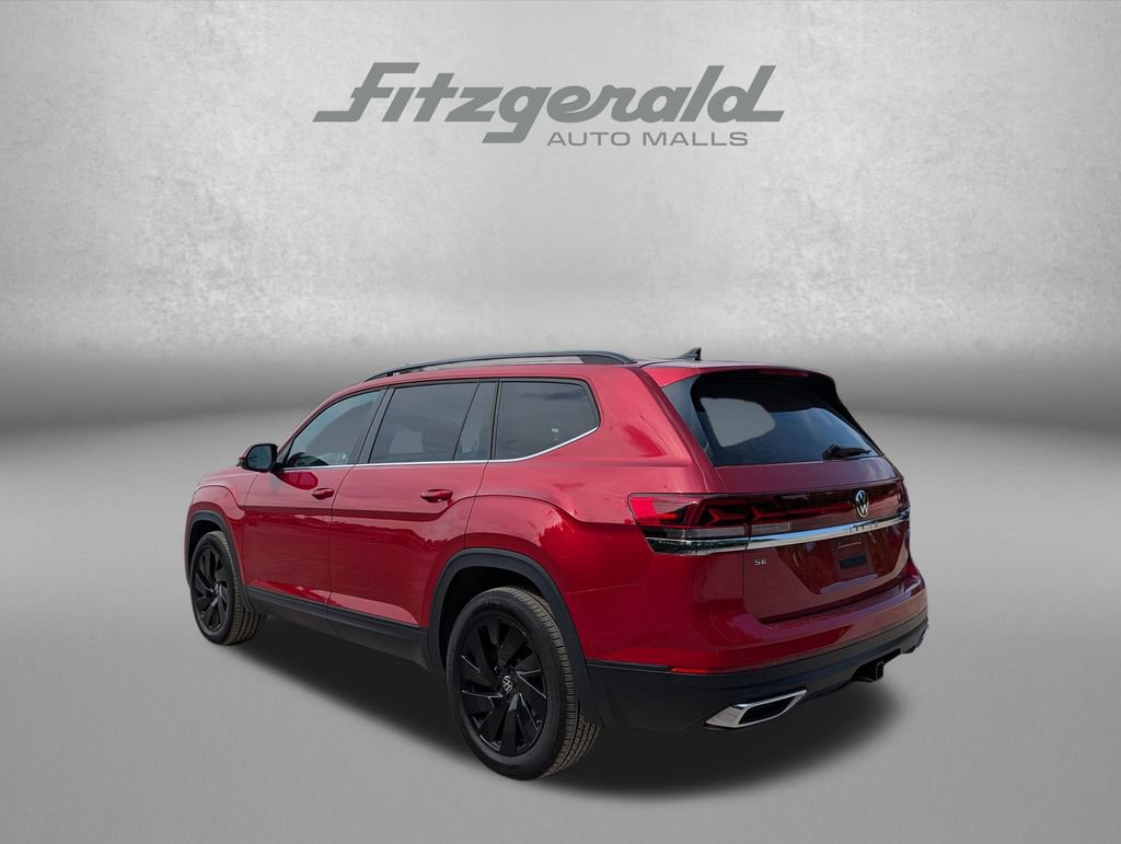 Used 2024 Volkswagen Atlas SE w/ Panoramic Sunroof Package AWD/4WD image 6