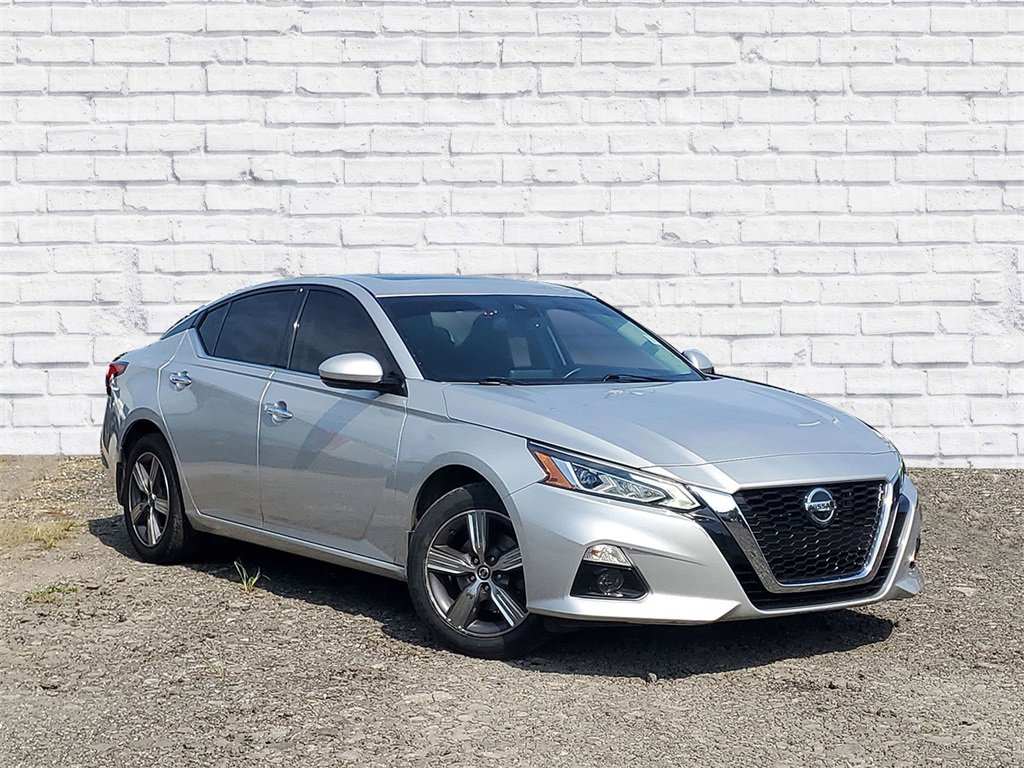 Used 2020 Nissan Altima 2.5 SV