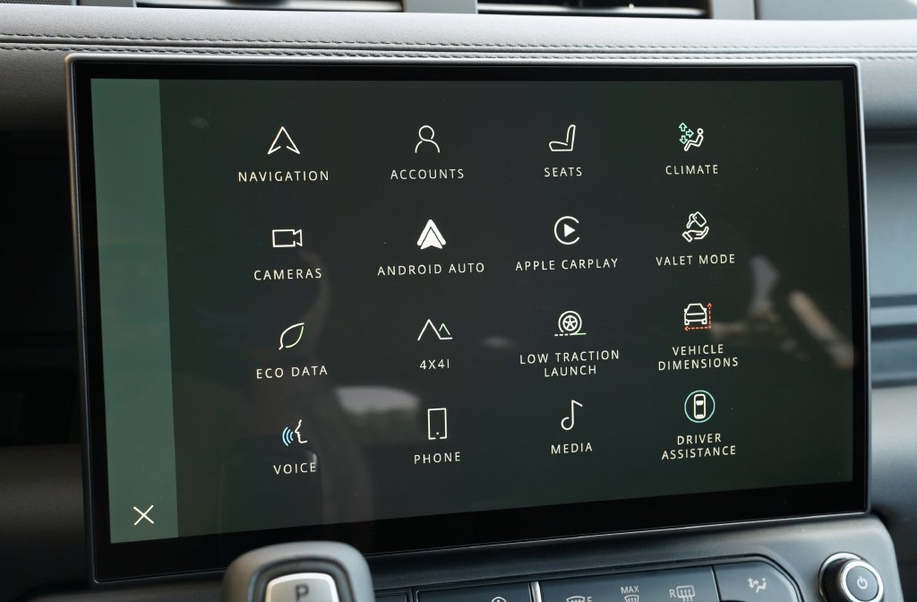 New 2026 Land Rover Defender 110 S AWD/4WD image 19