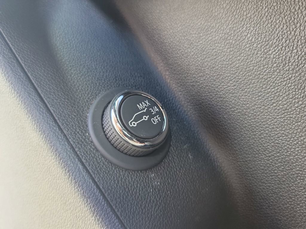 Used 2025 Cadillac XT5 Premium Luxury image 21