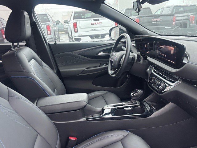 Used 2024 Buick Envista Sport Touring w/ Convenience I Package image 18