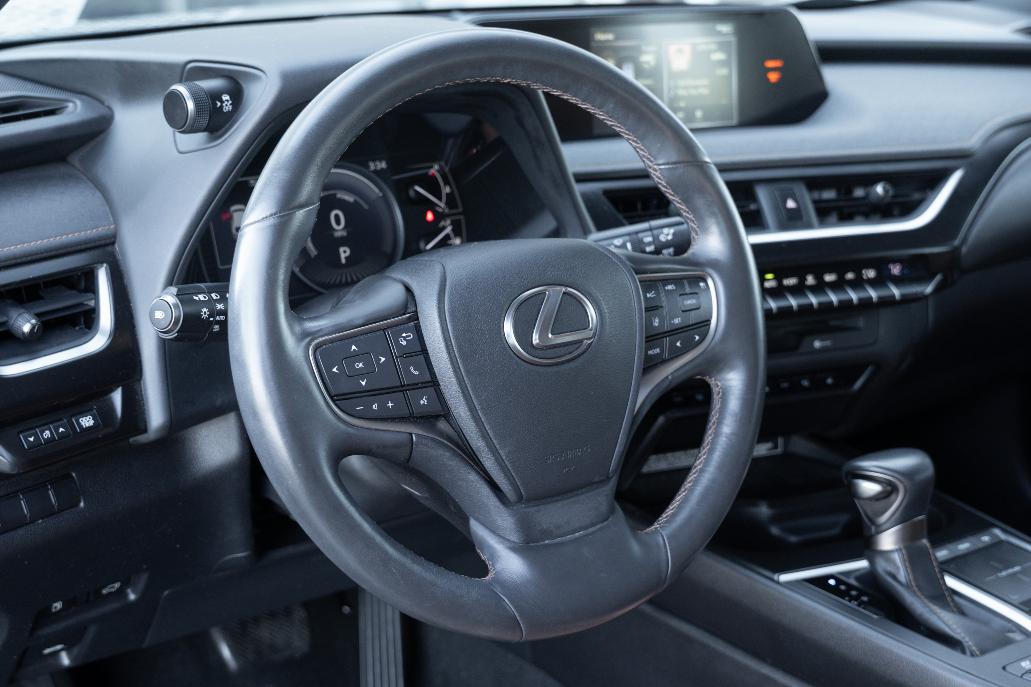 Used 2020 Lexus UX 250h w/ Premium Package image 11