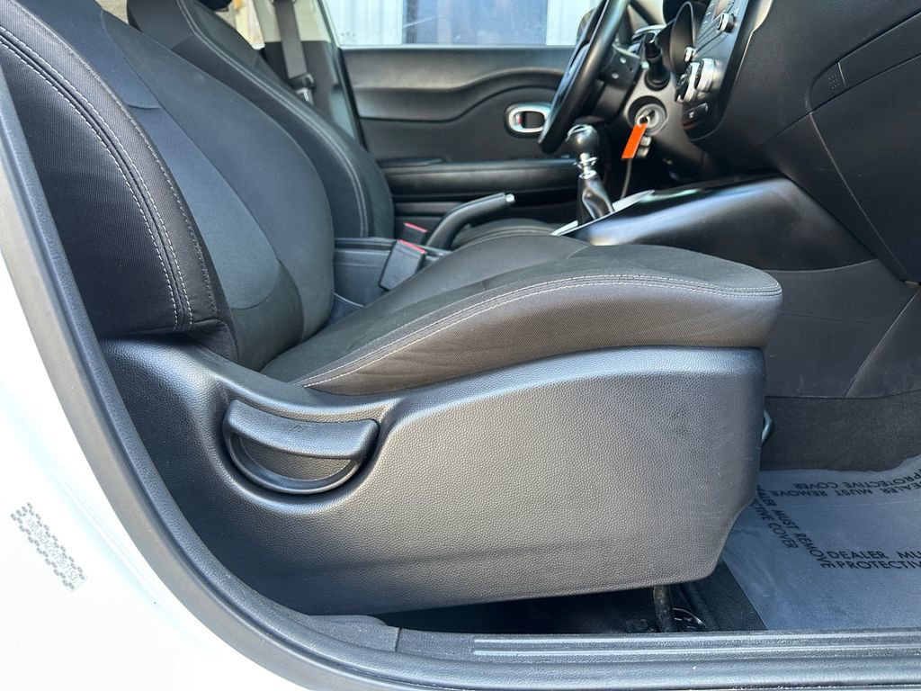 Used 2016 Kia Soul image 37