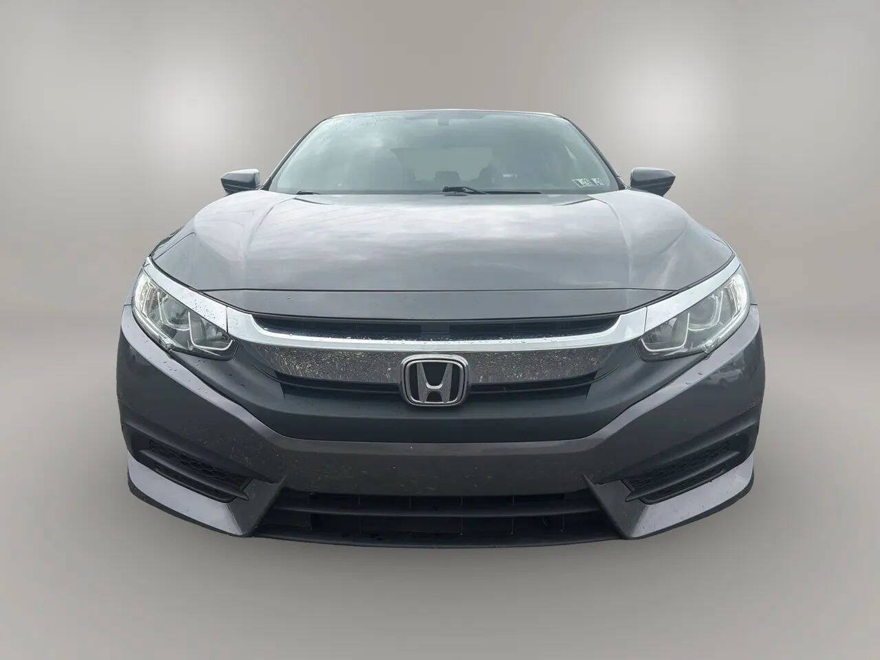 Used 2018 Honda Civic EX image 2