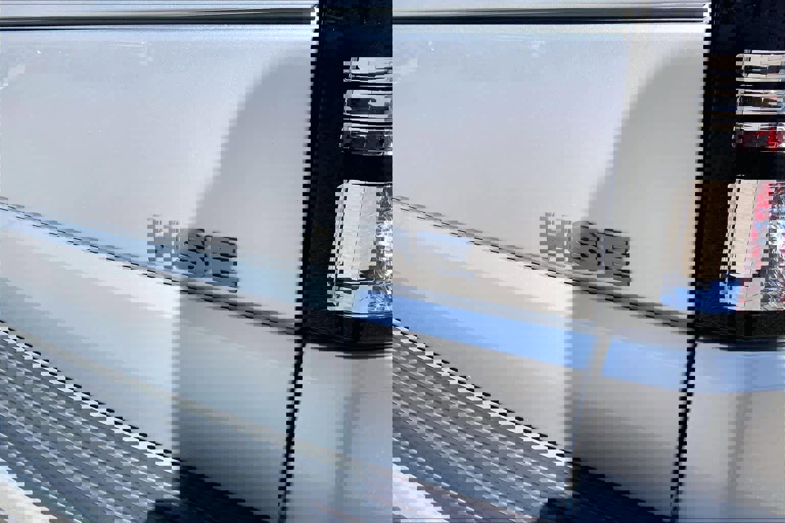 Used 2014 Land Rover LR4 HSE LUX image 9