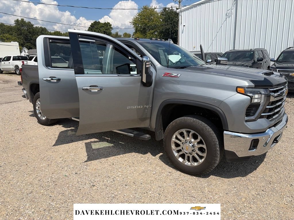 Used 2025 Chevrolet Silverado 2500 LTZ w/ LTZ Plus Package AWD/4WD image 38
