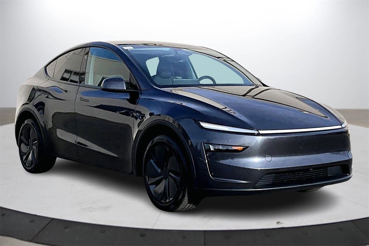 Used 2026 Tesla Model Y Long Range image 2
