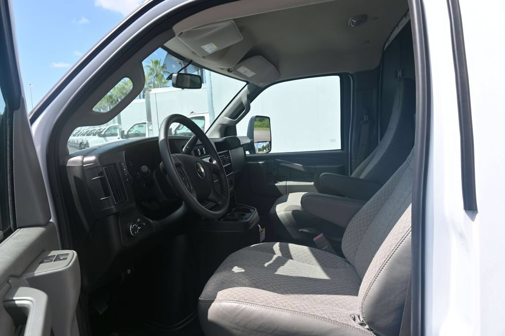 New 2026 Chevrolet Express 3500 w/ Power Convenience Package RWD image 9