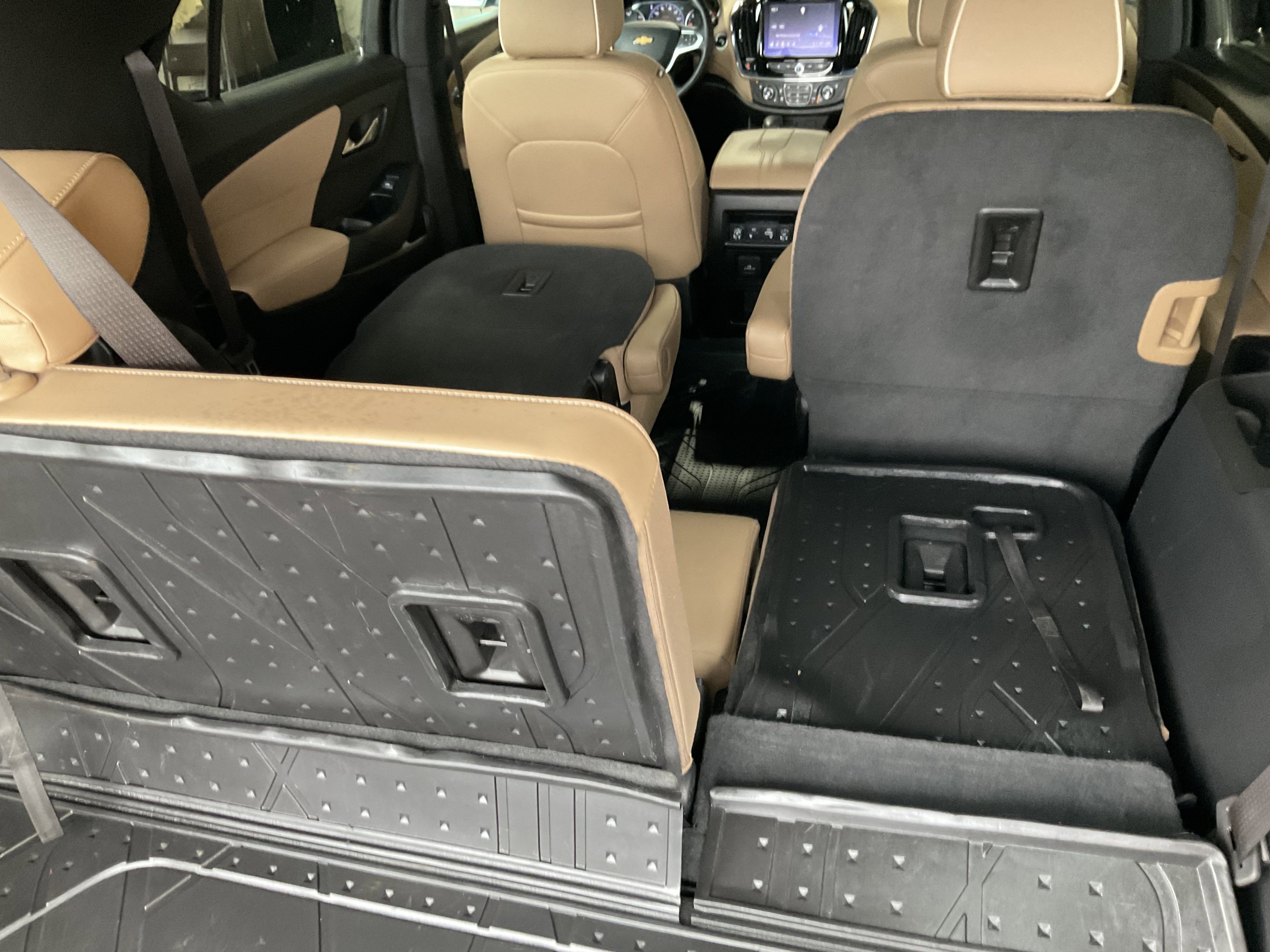 Used 2023 Chevrolet Traverse Premier image 53