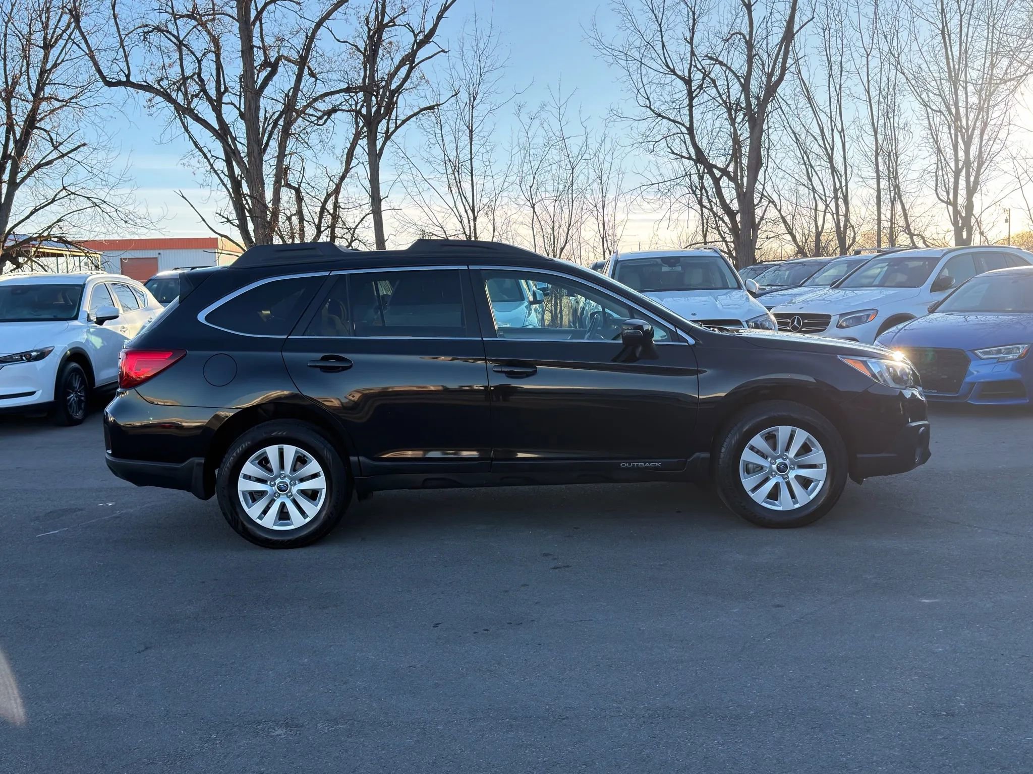 Used 2016 Subaru Outback 2.5i Premium image 8