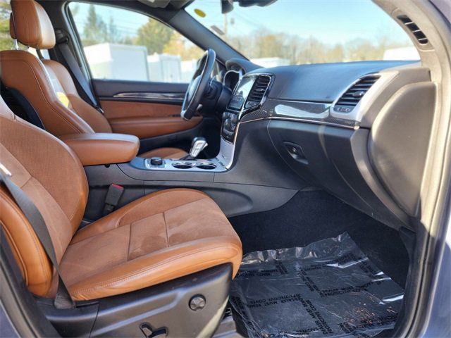 Used 2020 Jeep Grand Cherokee SRT image 11