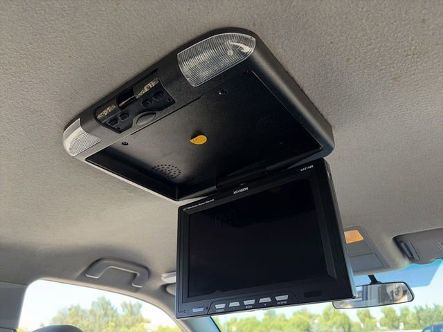 Used 2012 Toyota Highlander FWD w/ Tech Pkg image 17