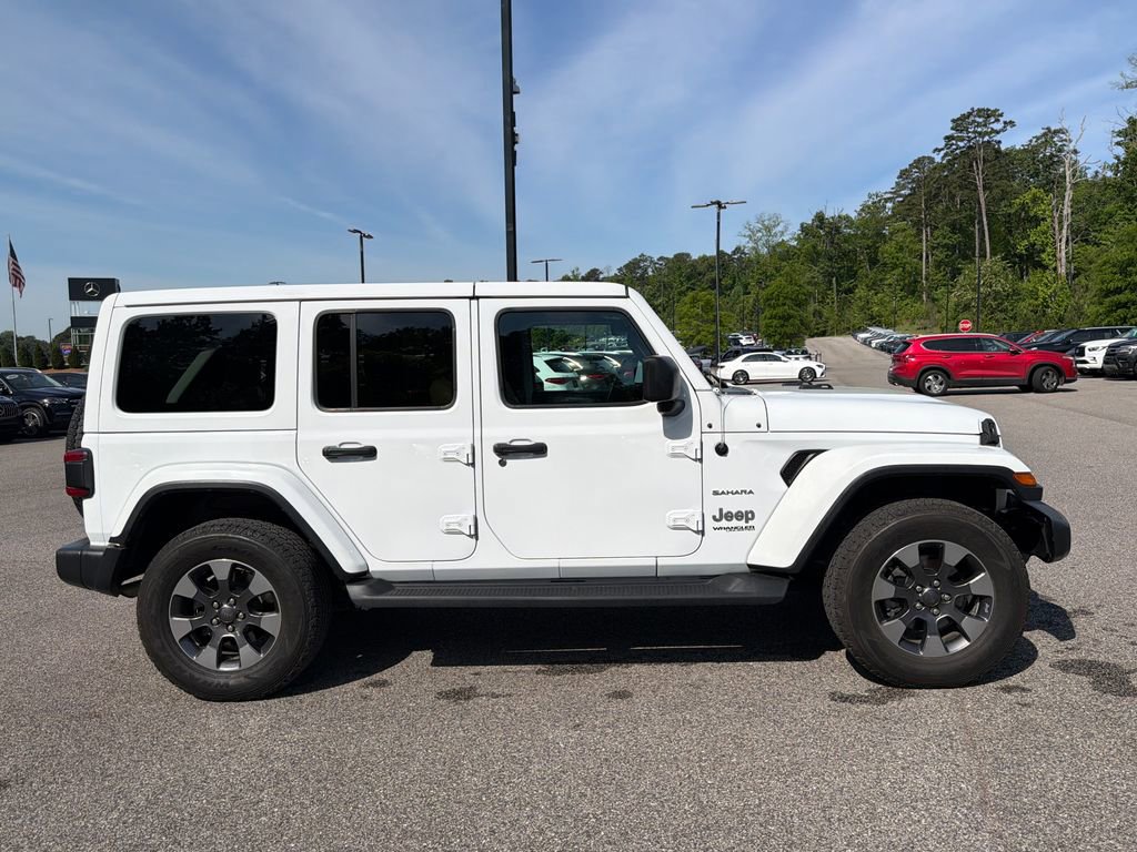 Used 2018 Jeep Wrangler Unlimited Sahara AWD/4WD image 25