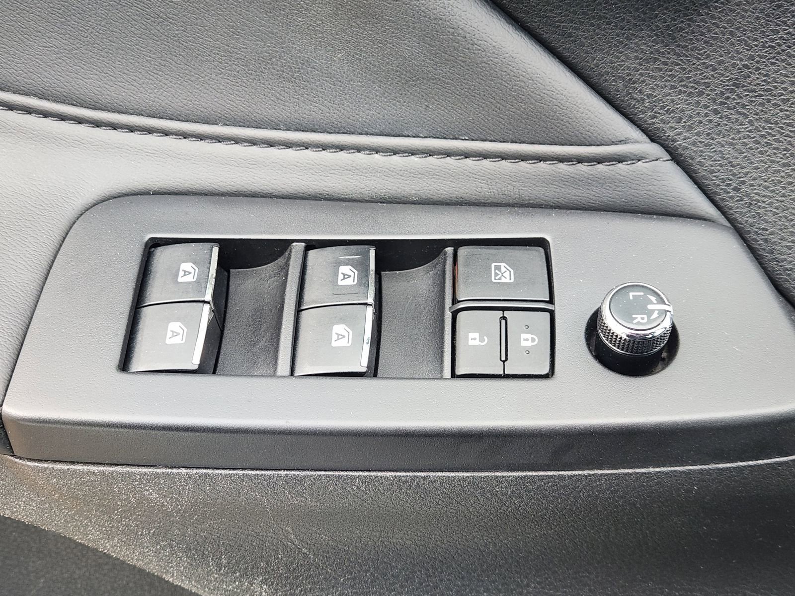 Used 2020 Toyota Avalon TRD FWD image 28