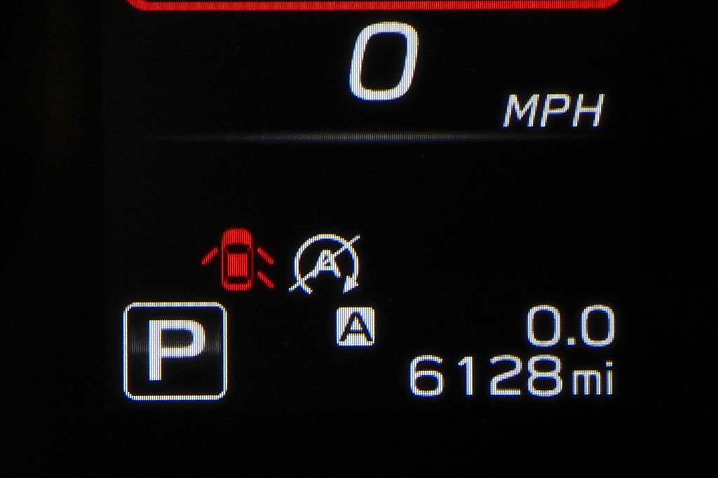 Certified 2025 Subaru Outback Premium image 30