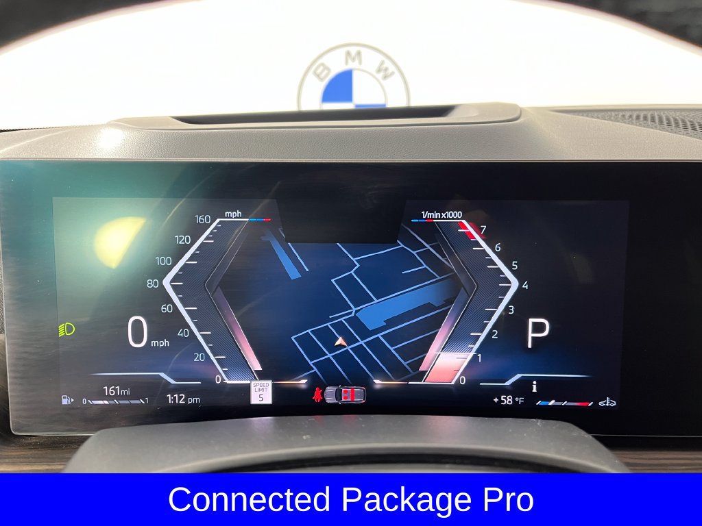 Used 2024 BMW X7 xDrive40i w/ M Sport Package AWD/4WD image 4