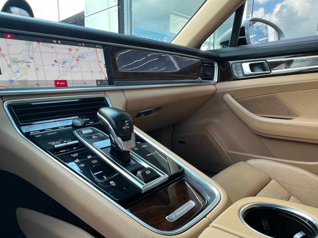 Used 2018 Porsche Panamera 4 image 47
