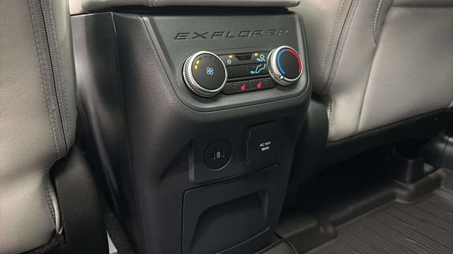 New 2026 Ford Explorer Platinum w/ LUX Leather Package AWD/4WD image 34