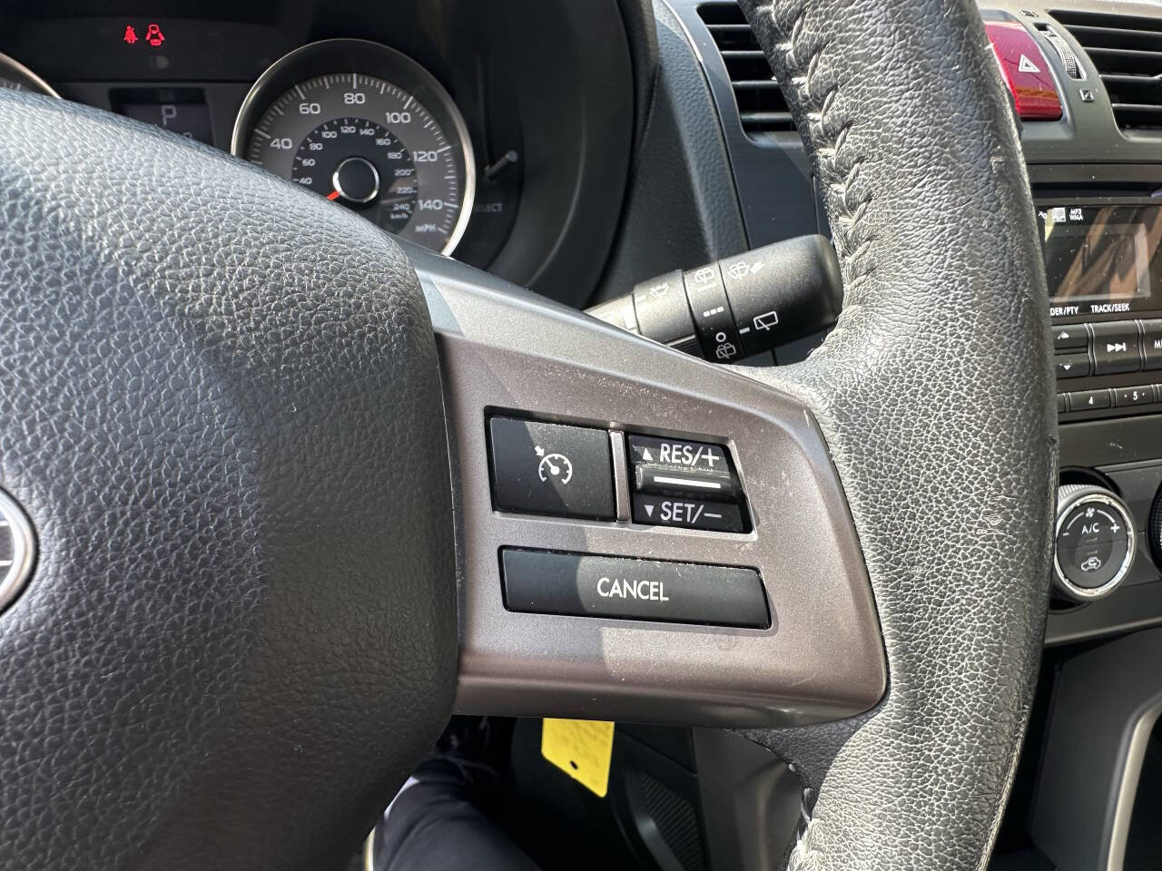 Used 2014 Subaru Forester 2.5i Limited AWD/4WD image 2