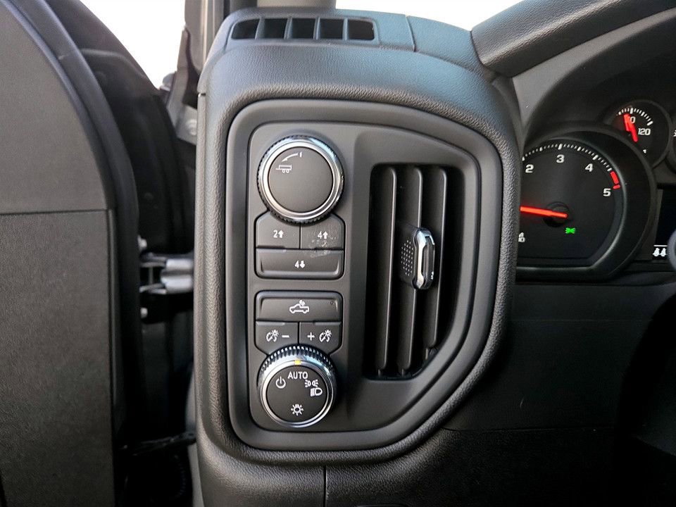 New 2026 GMC Sierra 2500 Pro w/ Convenience Package image 18