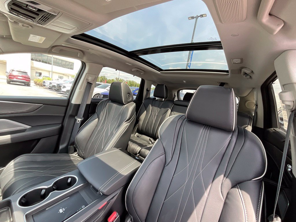 New 2026 Acura MDX w/ Advance Package AWD/4WD image 11