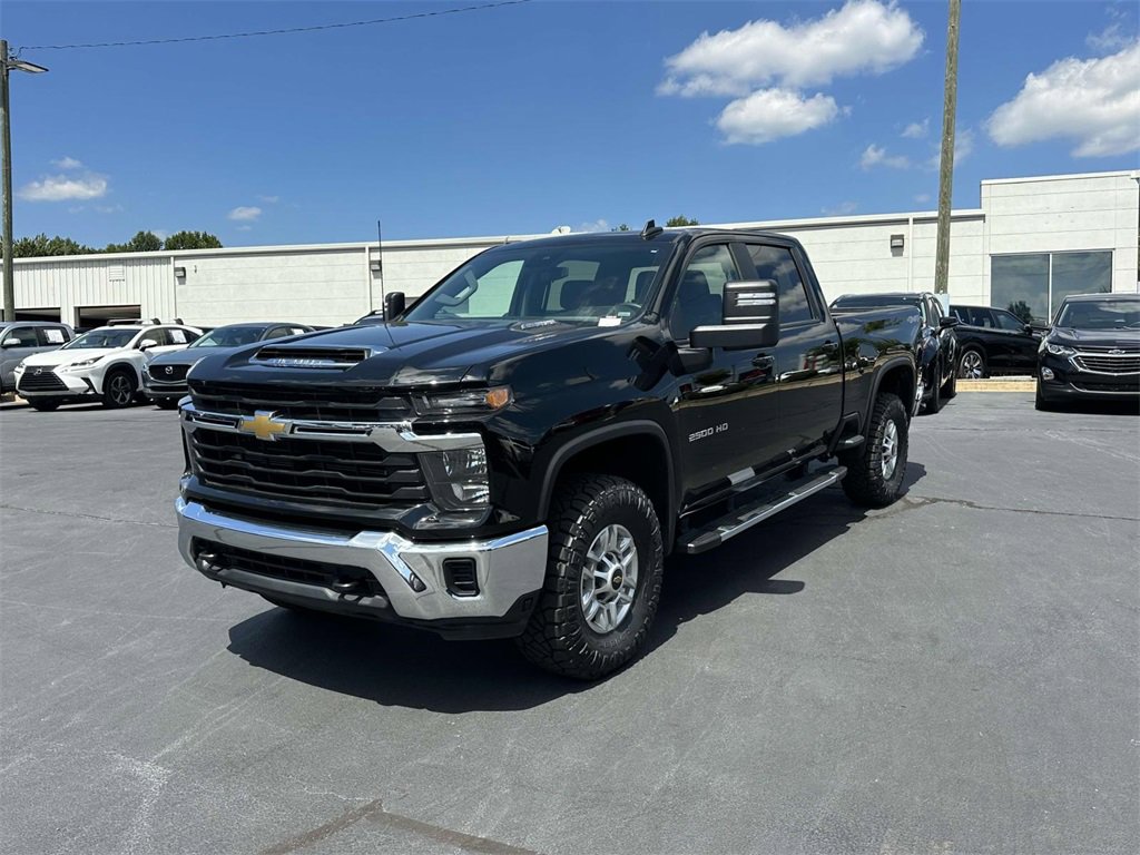 Used 2024 Chevrolet Silverado 2500 LT video 3