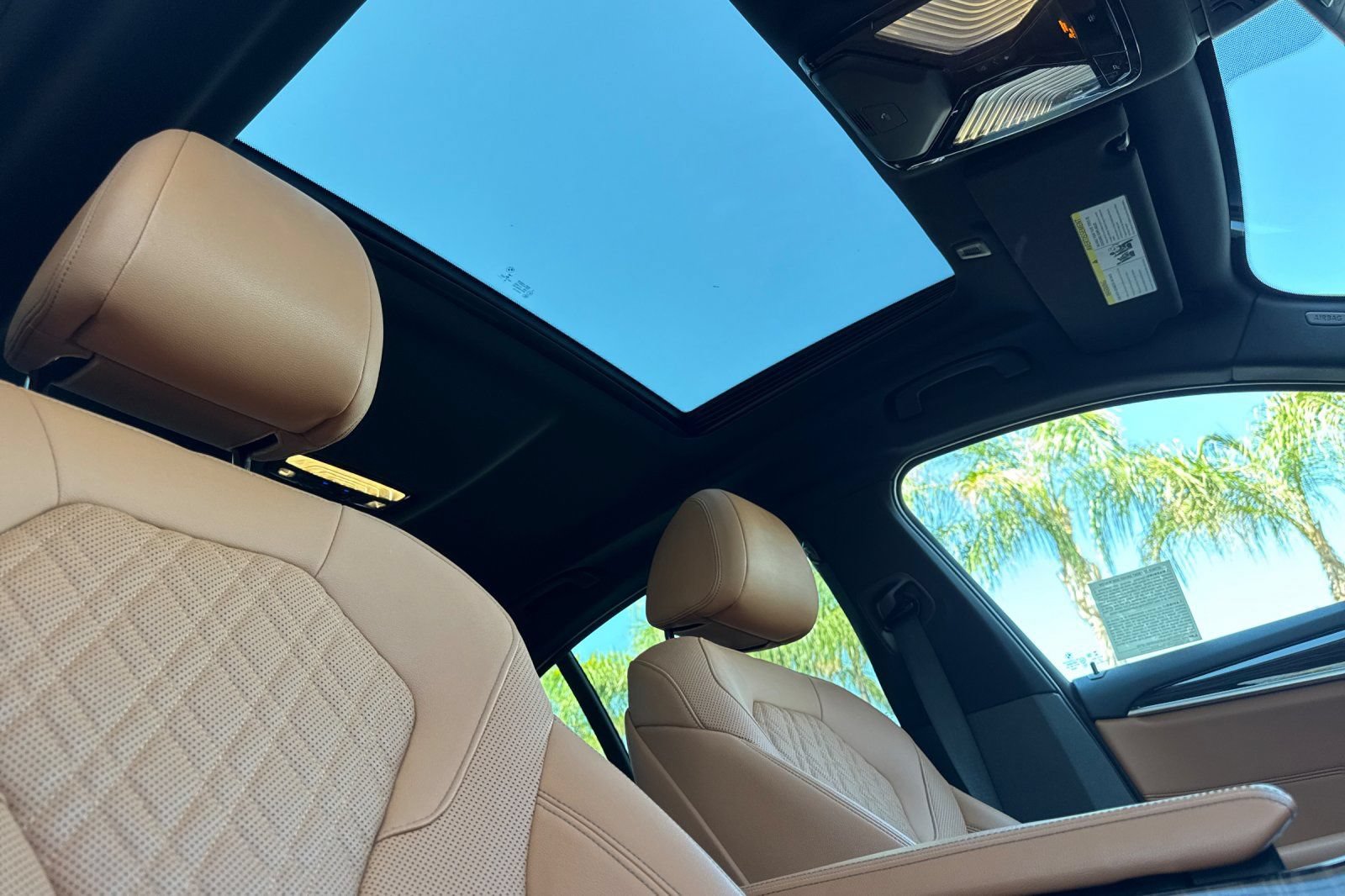 Used 2023 BMW 530i w/ Premium Package RWD image 17