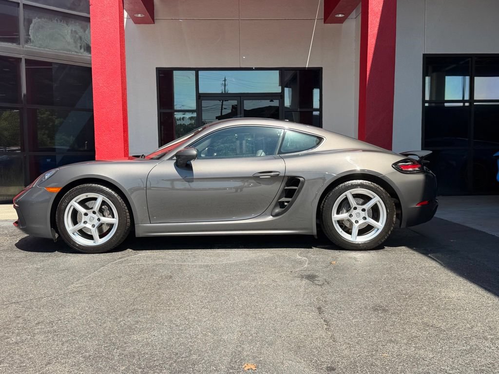 Used 2018 Porsche 718 Cayman RWD image 6