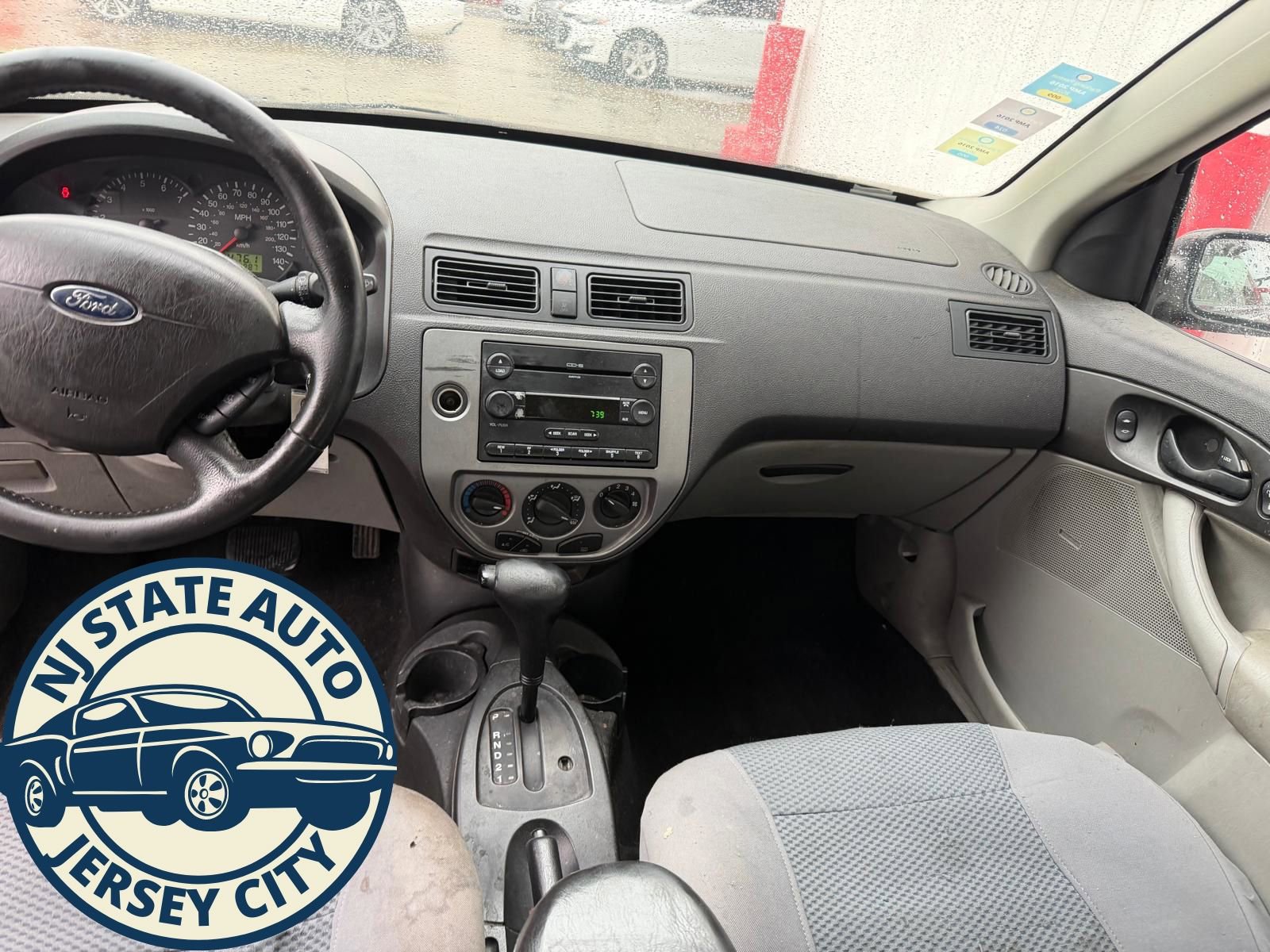 Used 2006 Ford Focus ZX3 Hatchback image 2