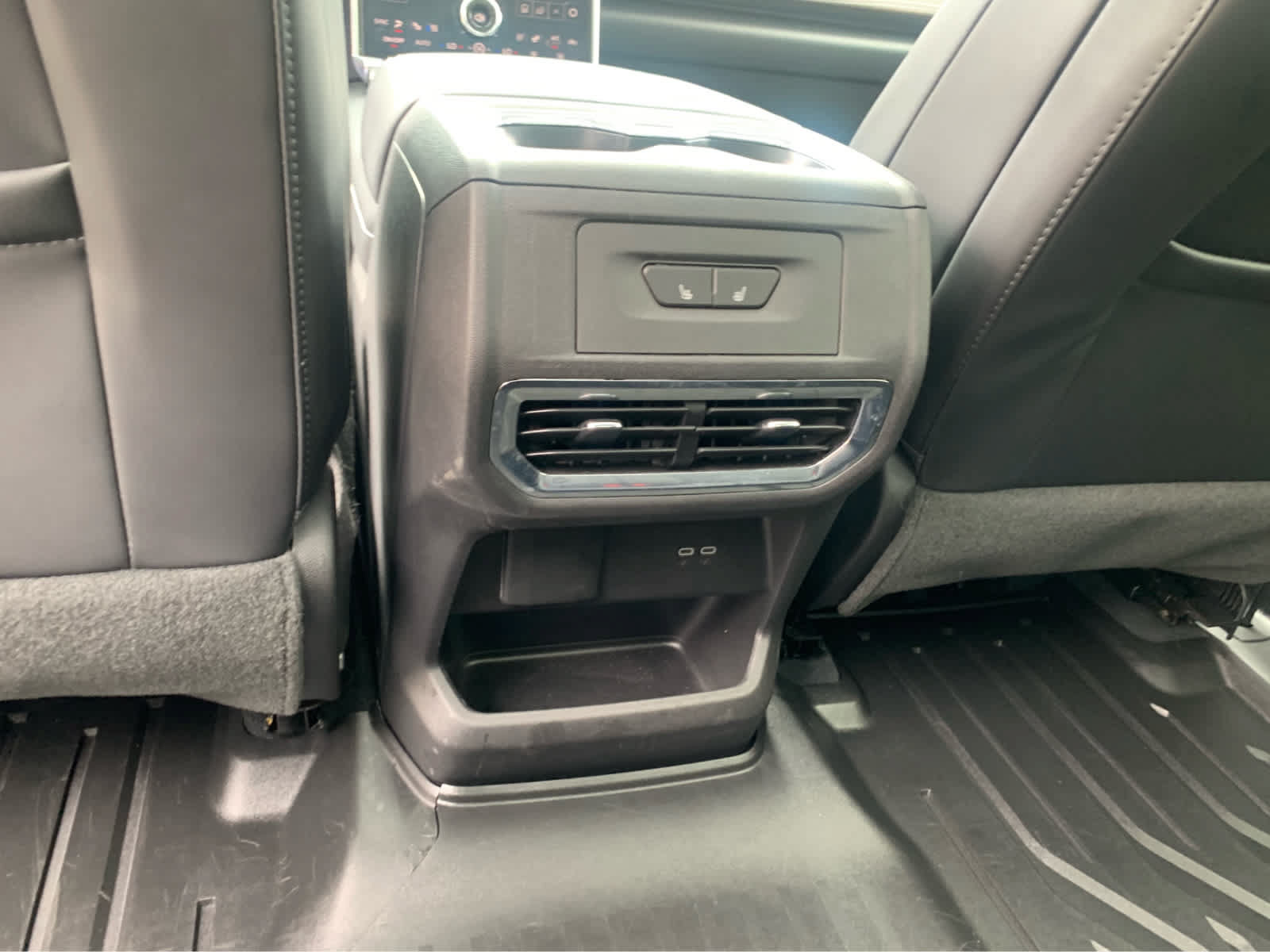 Used 2026 GMC Sierra EV Denali AWD/4WD image 24