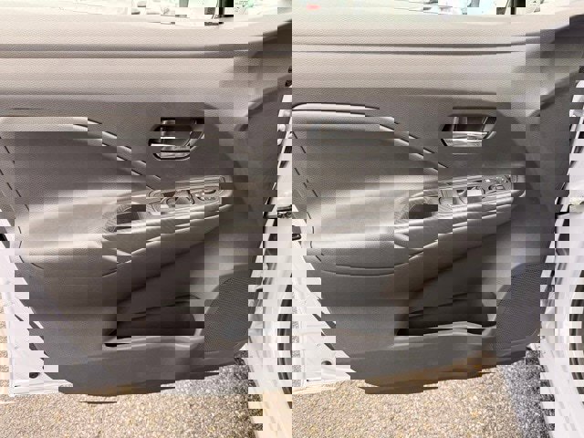 New 2025 Nissan Versa SV w/ Trunk Package image 10