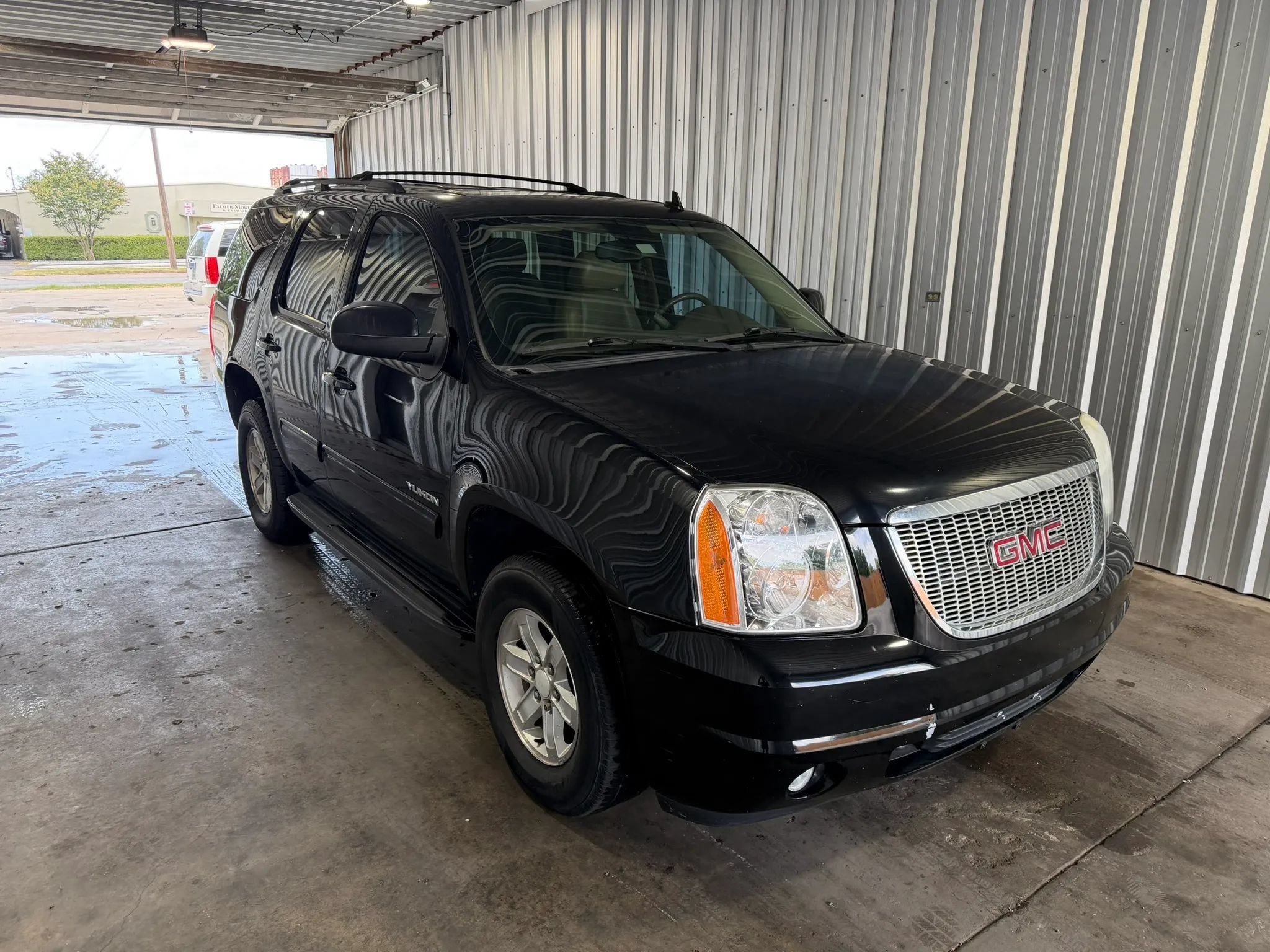 Used 2013 GMC Yukon SLT RWD image 4