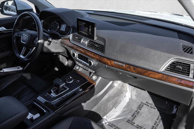 Used 2019 Audi Q5 2.0T Premium image 23