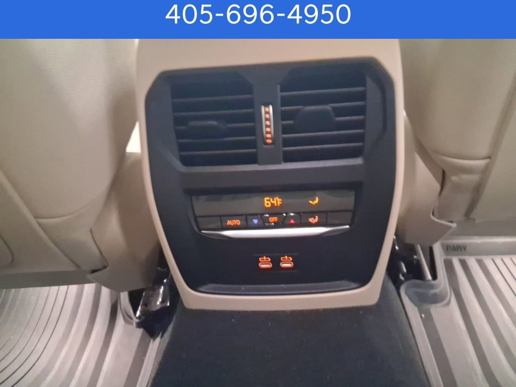 Used 2021 BMW 330i xDrive Sedan w/ Convenience Package image 11