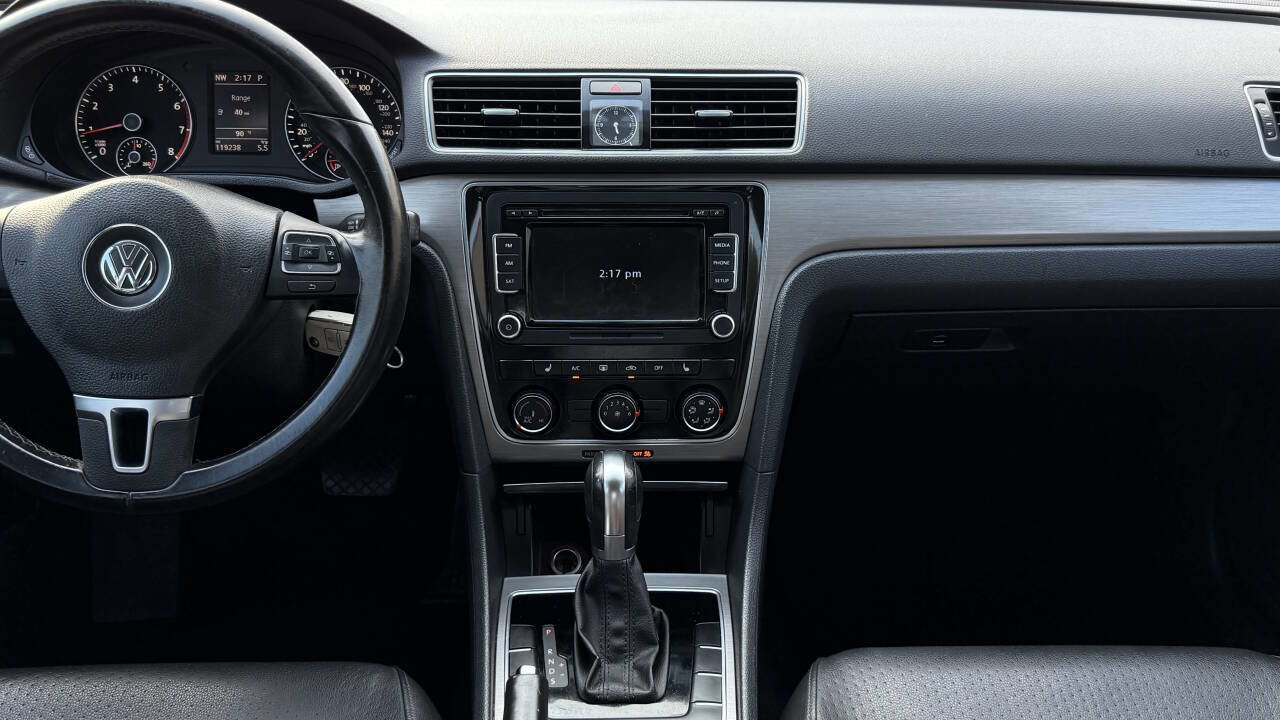 Used 2014 Volkswagen Passat 1.8T SE image 17